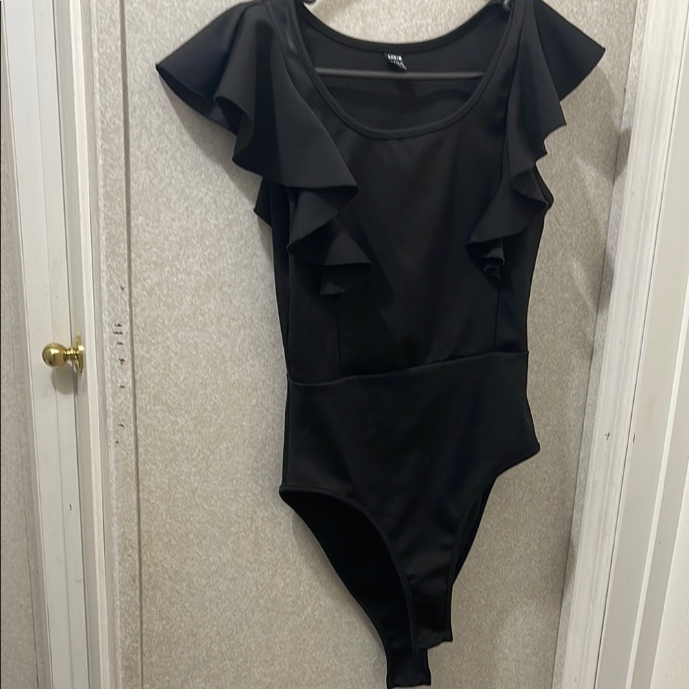 SHEIN Black Bodysuit Classic Design